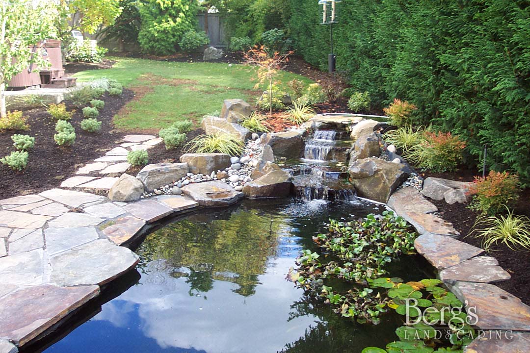 Berg's Landscaping | Water Elements